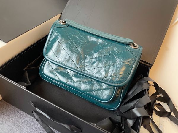 handbag branded crossbody mini luxurys bags designer tote bag shoulder_bag luxury oblique satchel oil wax cowhide fresh dye-in-the-wood wra
handbag branded crossbody mini luxurys bags designer tote bag shoulder_bag luxury oblique satchel oil wax cowhide fresh dye-in-the-wood wra