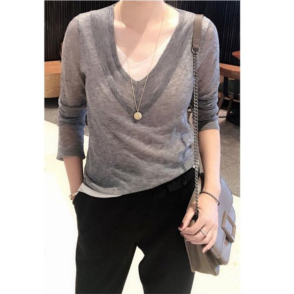 women's t-shirt european station spring 2021 v-neck long-sleeved stitching fake two-piece sweater, White
women's t-shirt european station spring 2021 v-neck long-sleeved stitching fake two-piece sweater, White