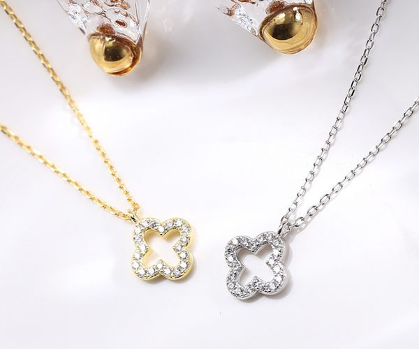 snap jewelry wholesale four leaf clover popular hip hop jewelry gift silver fashion locket necklaces luxurious product girl bridal wedding
snap jewelry wholesale four leaf clover popular hip hop jewelry gift silver fashion locket necklaces luxurious product girl bridal wedding