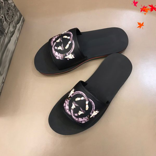 2021 slipper designer slide summer sandals fashion men beach indoor flat flip flops leather luxurys 7shoes mens slippers with box size 39-45, Black
2021 slipper designer slide summer sandals fashion men beach indoor flat flip flops leather luxurys 7shoes mens slippers with box size 39-45, Black