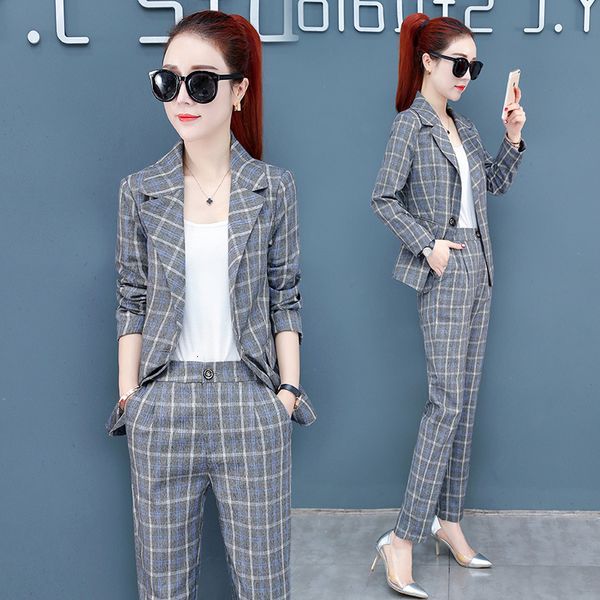 female fashion temperament spring and autumn new chess lapels suit small straight feet professional pants wear two pieces seq1, White;black
female fashion temperament spring and autumn new chess lapels suit small straight feet professional pants wear two pieces seq1, White;black