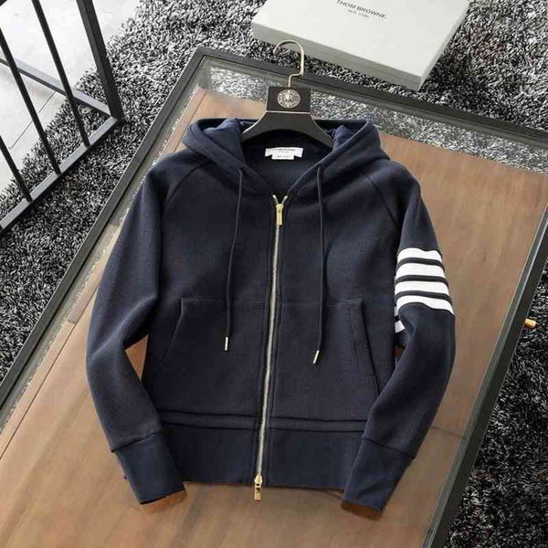 original standard aw2021 tb waffle casual hooded sports zip coat men's sweater cardigan, Black
original standard aw2021 tb waffle casual hooded sports zip coat men's sweater cardigan, Black