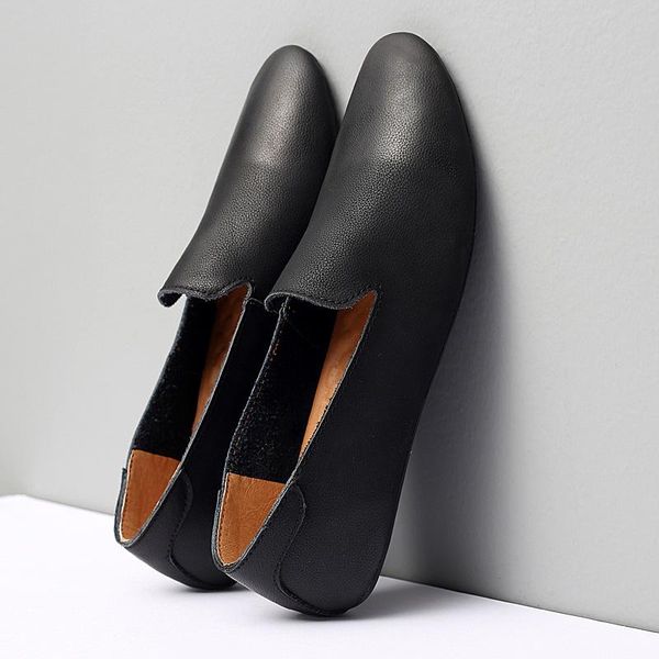 dress shoes fading color leather loafer cowskin men business slip-ons trip round toes moccasin-gommino, Black
dress shoes fading color leather loafer cowskin men business slip-ons trip round toes moccasin-gommino, Black