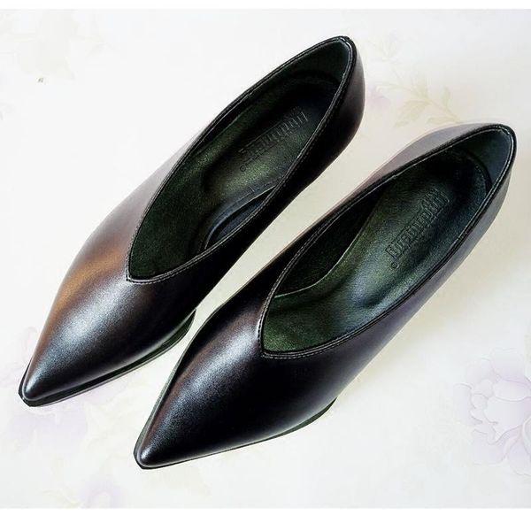 dress shoes european american v design single retro pointed high heels genuine leather fashion women's small size pumps 33, Black
dress shoes european american v design single retro pointed high heels genuine leather fashion women's small size pumps 33, Black