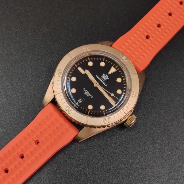 wristwatches steeldive sd1965s black dial sapphire glass luxury mens bronze automatic watch 200m waterproof rubber strap dive, Slivery;brown
wristwatches steeldive sd1965s black dial sapphire glass luxury mens bronze automatic watch 200m waterproof rubber strap dive, Slivery;brown