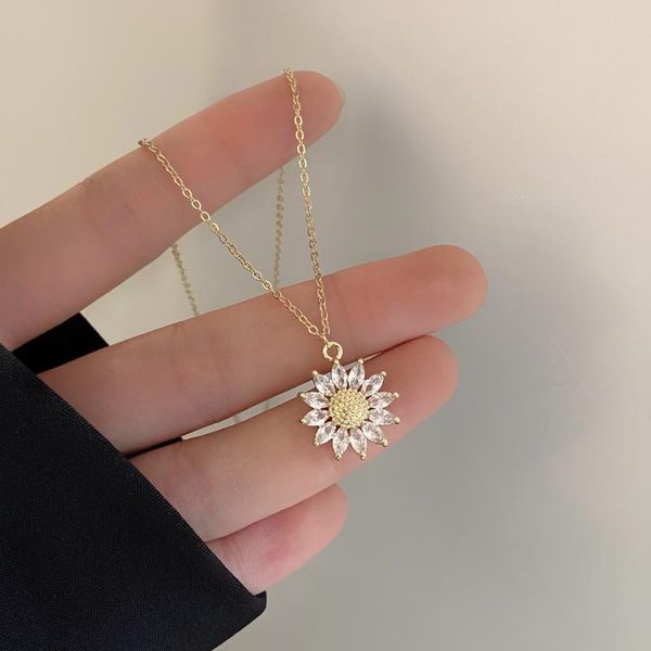pendant necklaces fashion exquisite inlay zircon white daisy necklace for women girl elegant female clavicle jewelry bff, Silver
pendant necklaces fashion exquisite inlay zircon white daisy necklace for women girl elegant female clavicle jewelry bff, Silver