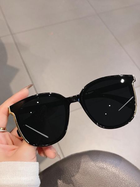 sunglasses 2021 special transparent anti-ultraviolet men women light color street pography travel beach, White;black
sunglasses 2021 special transparent anti-ultraviolet men women light color street pography travel beach, White;black