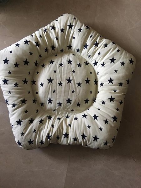 2021 pasayione washable and folding portable pet bed dog mats kennel dog and cat house cute bed pet warm soft dogs mat
2021 pasayione washable and folding portable pet bed dog mats kennel dog and cat house cute bed pet warm soft dogs mat