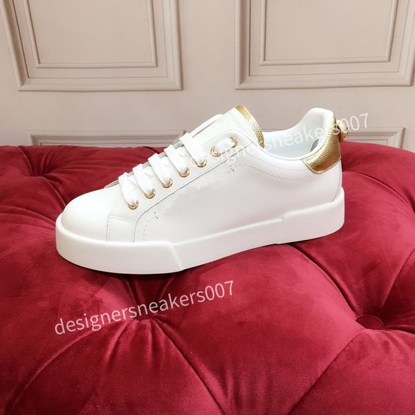 2021 men women casual shoes red bottom stylist shoe studded spikes insider fashion sneakers black white leather high boots size35-45
2021 men women casual shoes red bottom stylist shoe studded spikes insider fashion sneakers black white leather high boots size35-45