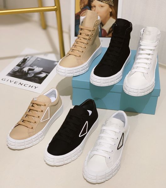 2021 fashion men shoe designer women leather lace up platform oversized sole sneakers white black mens womens luxury velvet suede casual sho
2021 fashion men shoe designer women leather lace up platform oversized sole sneakers white black mens womens luxury velvet suede casual sho