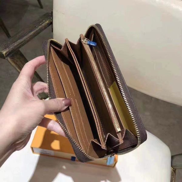 zipper compartment wallets the most fashionable clutches leather long wallets business gatherings wallets for men and women, Red;black
zipper compartment wallets the most fashionable clutches leather long wallets business gatherings wallets for men and women, Red;black