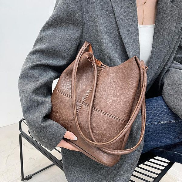 evening bags fashion women handbag solid color pu leather shoulder designer ladies casual sac a main
evening bags fashion women handbag solid color pu leather shoulder designer ladies casual sac a main