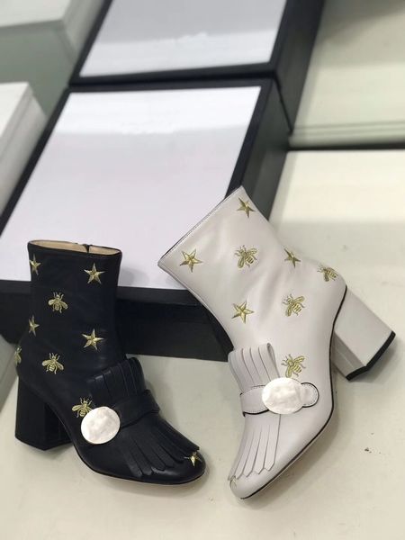 famous womens boots fashion 100% leather martin bee pattern womens thick high heels winter original button tassel rubber sole black and whit
famous womens boots fashion 100% leather martin bee pattern womens thick high heels winter original button tassel rubber sole black and whit