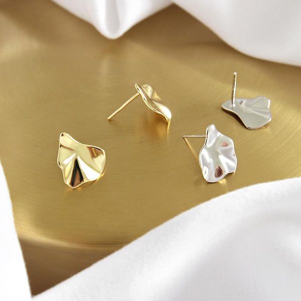 stud meyrroyu 925 sterling silver korean irregular symmetrical leaf earrings female fashion romantic temperament jewelry brincos gift, Golden;silver
stud meyrroyu 925 sterling silver korean irregular symmetrical leaf earrings female fashion romantic temperament jewelry brincos gift, Golden;silver