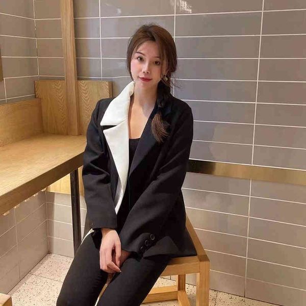 women's suits & blazers blazer feminino assimétrico, irmã fara chique, primavera, , solto, fino, casual, blazers, outono 9it8, White;black
women's suits & blazers blazer feminino assimétrico, irmã fara chique, primavera, , solto, fino, casual, blazers, outono 9it8, White;black