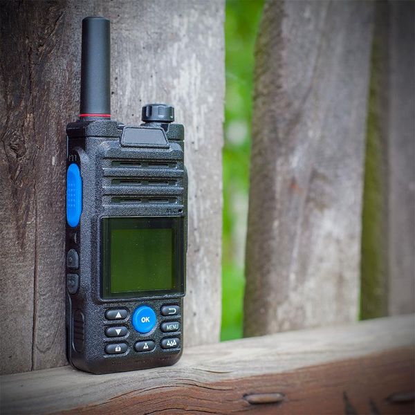 walkie talkie camoro zello radio receiver network 50km 100 km cb digital 4g mobile android long range
walkie talkie camoro zello radio receiver network 50km 100 km cb digital 4g mobile android long range