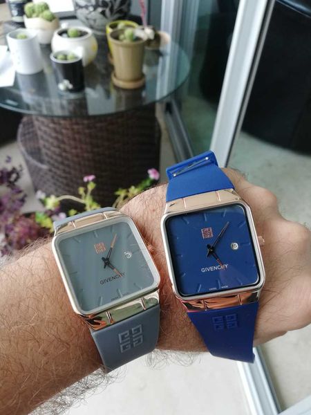 2021 foreign trade with calendar men's luxury quartz watch fashion casual sports wristband reloj de hombre, Slivery;brown
2021 foreign trade with calendar men's luxury quartz watch fashion casual sports wristband reloj de hombre, Slivery;brown