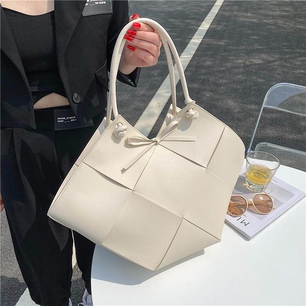 evening bags big shoulder fashion knitting women handbags leather large capacity casual tote bag designer sac a main
evening bags big shoulder fashion knitting women handbags leather large capacity casual tote bag designer sac a main