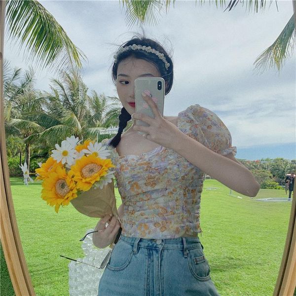 women's blouses & shirts 2021 summer french girl puff sleeve pleated chiffon floral square neck short niche fashion blouse, White
women's blouses & shirts 2021 summer french girl puff sleeve pleated chiffon floral square neck short niche fashion blouse, White