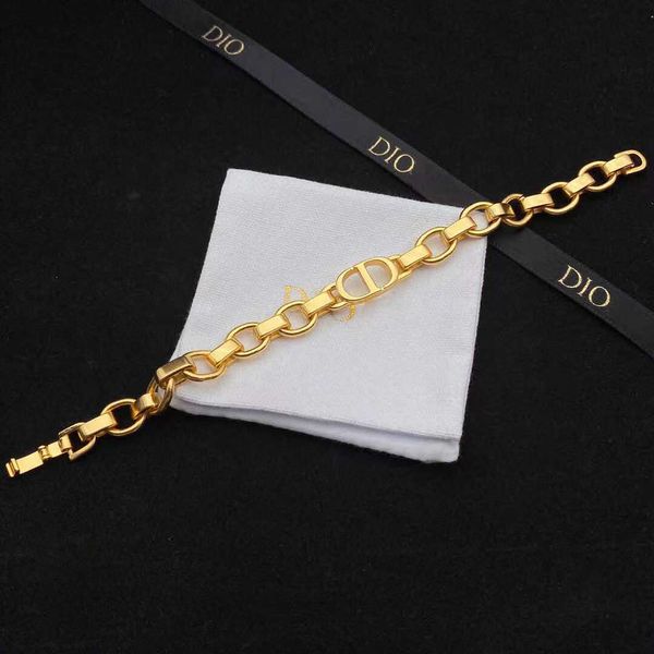 luxury jewelry 2021 new temperament style letter bracelet female family net red star same gold-plated bracelet, White
luxury jewelry 2021 new temperament style letter bracelet female family net red star same gold-plated bracelet, White