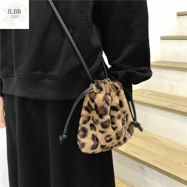 fashion plush retro leopard bag women's winter 2021 shoulder messenger bag drawstring mini handbag cute crossbody designer bags
fashion plush retro leopard bag women's winter 2021 shoulder messenger bag drawstring mini handbag cute crossbody designer bags