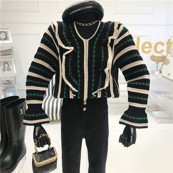 temperature plied mesh female spring sleeve-burned cleavage striped shirt vertical 6xws, White;black
temperature plied mesh female spring sleeve-burned cleavage striped shirt vertical 6xws, White;black