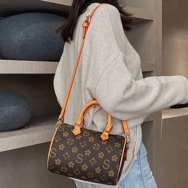 daily bagfashion handbags for women barrel crossbody bags brand women bag classic pattern leather shoulder bag ladies satchel
daily bagfashion handbags for women barrel crossbody bags brand women bag classic pattern leather shoulder bag ladies satchel