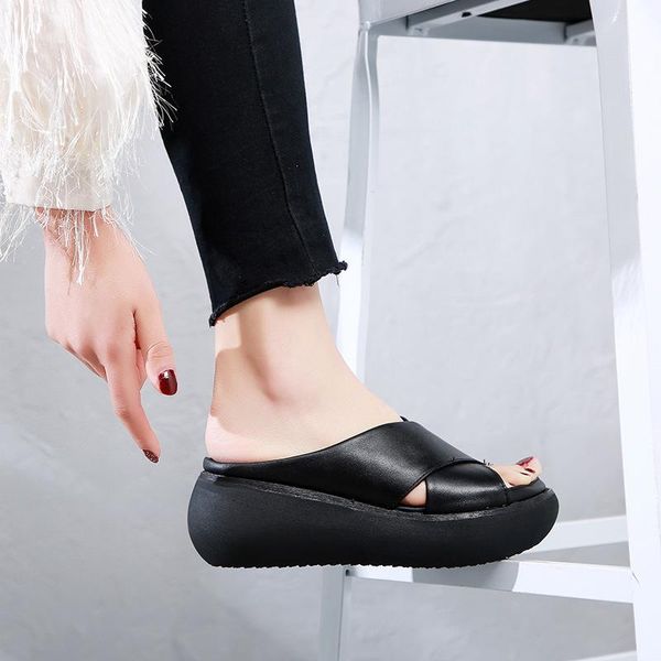 slippers 2021 summer fashion leather wear women's shoes retro wild single round head handmade half women, Black
slippers 2021 summer fashion leather wear women's shoes retro wild single round head handmade half women, Black