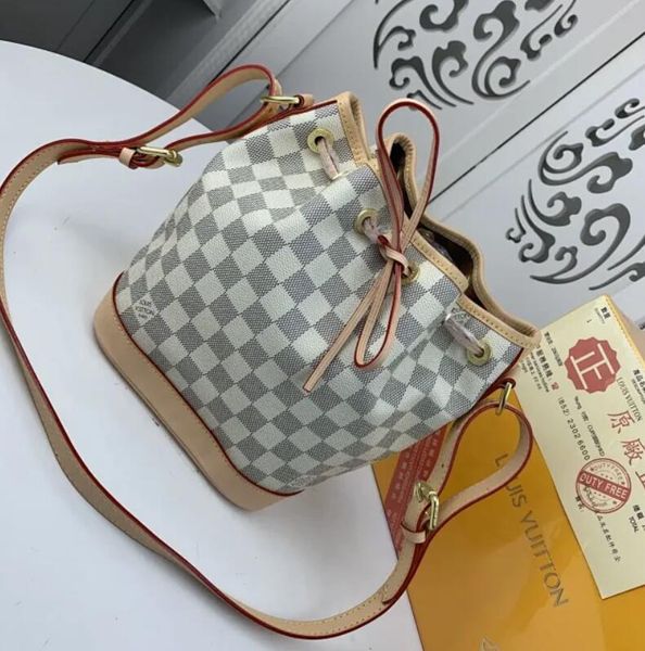 2020 red m40817 new bucket bag brand spring and summer new net designer handbags iconic handles shoulder bags luxury totes cross body ba
2020 red m40817 new bucket bag brand spring and summer new net designer handbags iconic handles shoulder bags luxury totes cross body ba