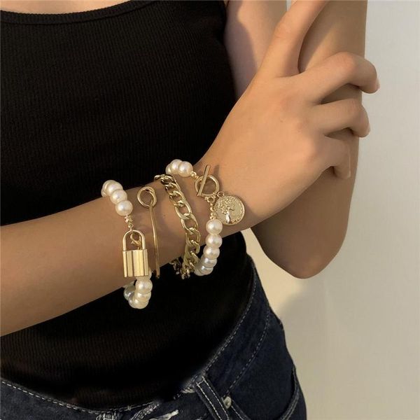 4pcs/lot punk imitation pearls lock bracelet for women hip hop wedding party pendant chunky heavy coin bangles jewelry, Black
4pcs/lot punk imitation pearls lock bracelet for women hip hop wedding party pendant chunky heavy coin bangles jewelry, Black