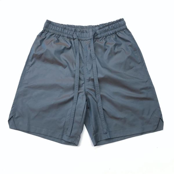 men's shorts 2021 summer lightweight iridescent belted track three-pocket styling, White;black
men's shorts 2021 summer lightweight iridescent belted track three-pocket styling, White;black