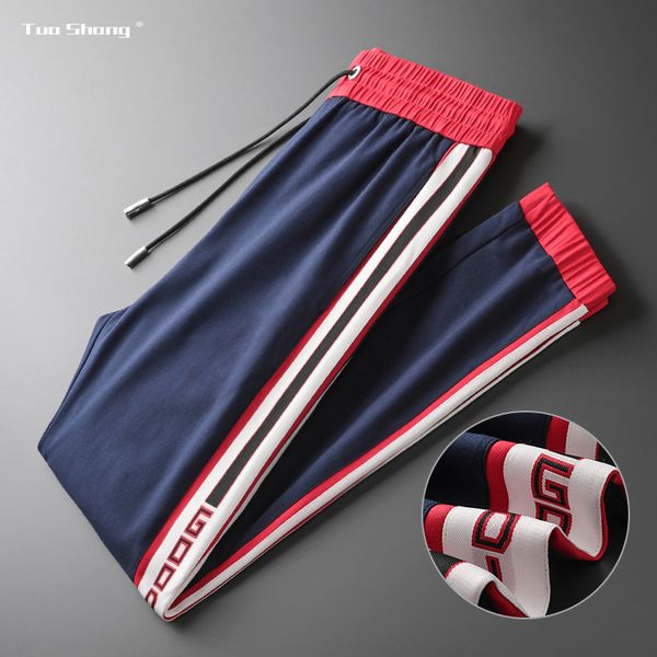 mens breathable jogger pants 2021 drawstring sports track pants men street fashion side stripe designer joggers casual trousers high quality, Black
mens breathable jogger pants 2021 drawstring sports track pants men street fashion side stripe designer joggers casual trousers high quality, Black