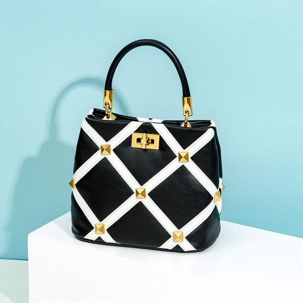 evening bags luxury designer brand purses and handbags for women rivet shoulder messenger bag women's purse handle
evening bags luxury designer brand purses and handbags for women rivet shoulder messenger bag women's purse handle
