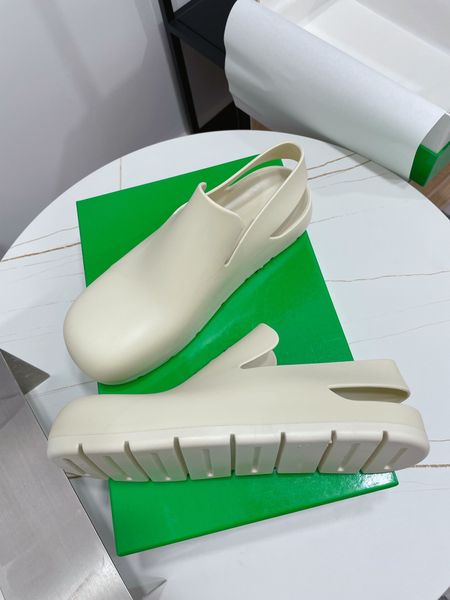 luxury fashion novelty women sandals an integrated shoe made soft and firm tpu material it looks good all kinds of clothes bags size 35-40, Black
luxury fashion novelty women sandals an integrated shoe made soft and firm tpu material it looks good all kinds of clothes bags size 35-40, Black