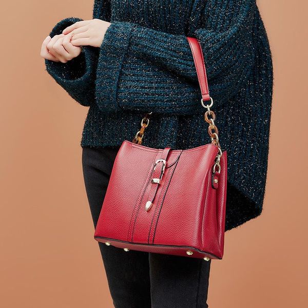 cross body bag for women bolsa bolso mujer feminina carteras para shoulder designer bolsos de hombro woman bags trend 2021 luxury retro
cross body bag for women bolsa bolso mujer feminina carteras para shoulder designer bolsos de hombro woman bags trend 2021 luxury retro