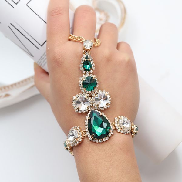 bracelet new fashion luxury alloy inlaid diamond jewelry show night club versatile handpiece girl, Silver
bracelet new fashion luxury alloy inlaid diamond jewelry show night club versatile handpiece girl, Silver