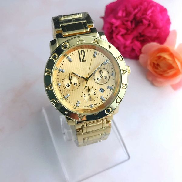 watch men's fashion quartz personality style rhinestone dial with calendar men's, Slivery;brown
watch men's fashion quartz personality style rhinestone dial with calendar men's, Slivery;brown