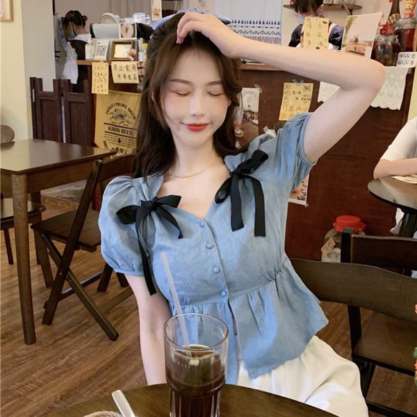 popular korean style shirt 2021 summer french style bow lace-up waist trimming short puff sleeve v-neck blouse for women, White
popular korean style shirt 2021 summer french style bow lace-up waist trimming short puff sleeve v-neck blouse for women, White