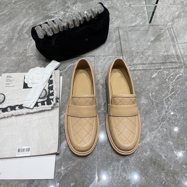 2021 the latest luxury designer dress flat women casual shoes low-genuine leather metal buckle good quality, Black
2021 the latest luxury designer dress flat women casual shoes low-genuine leather metal buckle good quality, Black