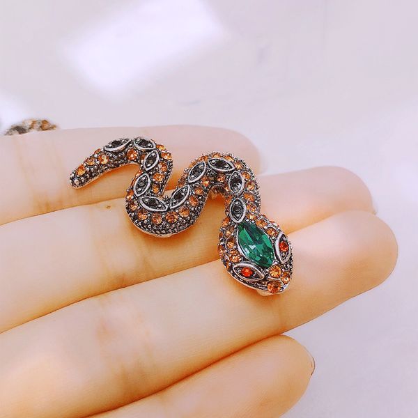 factory wholesale new personalized animal diamond zodiac snake exaggerated python brooch silk scarf buckle accessories hea/rtsch/rome
factory wholesale new personalized animal diamond zodiac snake exaggerated python brooch silk scarf buckle accessories hea/rtsch/rome