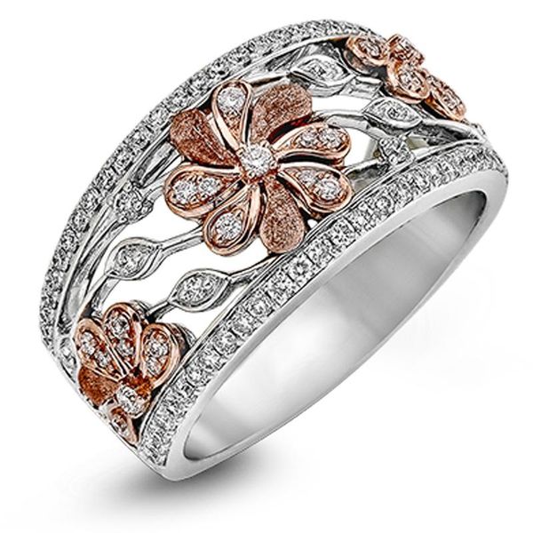 wedding rings huitan gorgeous hollow flower deign women ring dancing party delicate micro paved shine cz stone trendy jewelry, Slivery;golden
wedding rings huitan gorgeous hollow flower deign women ring dancing party delicate micro paved shine cz stone trendy jewelry, Slivery;golden