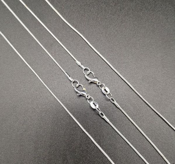 2021 50pcs/lot 925 sterling silver chains necklace 1mm snake chain necklace 16inch/18inch/20inch/22inch/24inch 10pcs jewelry
2021 50pcs/lot 925 sterling silver chains necklace 1mm snake chain necklace 16inch/18inch/20inch/22inch/24inch 10pcs jewelry
