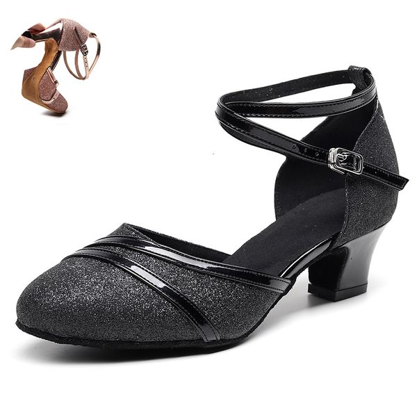 2021 new women closed toe latin dance black gold glitter cloth ballroom salsa dancing shoes for girls practice latino dane-shoes l8zx myer
2021 new women closed toe latin dance black gold glitter cloth ballroom salsa dancing shoes for girls practice latino dane-shoes l8zx myer
