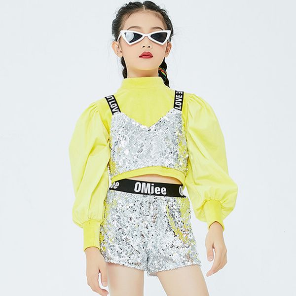2021 children girls hip hop costume silver sequin vest pants yellow puff sleeve jazz dance performance set stage wear, Black;red
2021 children girls hip hop costume silver sequin vest pants yellow puff sleeve jazz dance performance set stage wear, Black;red