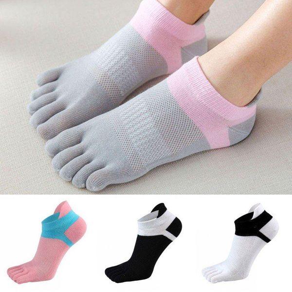 sports socks women short tube yoga fitness comfortable five-finger cotton stitching color breathable finger-separated 2021, Black
sports socks women short tube yoga fitness comfortable five-finger cotton stitching color breathable finger-separated 2021, Black