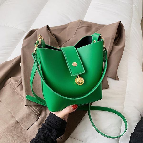 evening bags green mini pu leather bucket crossbody bag for women 2021 fashion trendy luxury shoulder handbags female travel tote
evening bags green mini pu leather bucket crossbody bag for women 2021 fashion trendy luxury shoulder handbags female travel tote