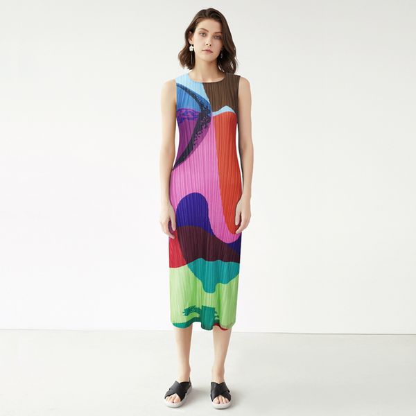 2021 new japanese style pleats geometric vintage painting women's sleeveless summer color motel rocks long korea kj1t, Black;gray
2021 new japanese style pleats geometric vintage painting women's sleeveless summer color motel rocks long korea kj1t, Black;gray