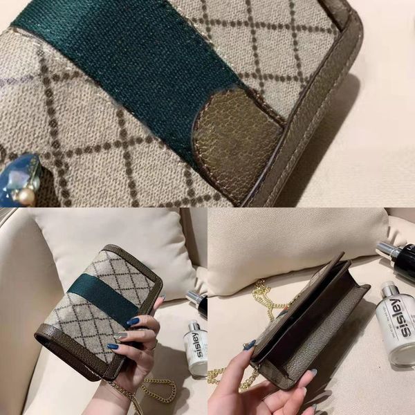 bag, 2021 designer design brand chain wallet slant bag, fashionable and versatile, size: 18cm * 11cm.
bag, 2021 designer design brand chain wallet slant bag, fashionable and versatile, size: 18cm * 11cm.
