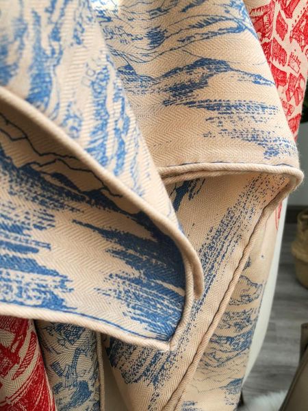 scarves horse cashmere silk scarf 140 scarfs women winter designers hand rolled 140cm foulard hiver femme cachemire, Blue;gray
scarves horse cashmere silk scarf 140 scarfs women winter designers hand rolled 140cm foulard hiver femme cachemire, Blue;gray