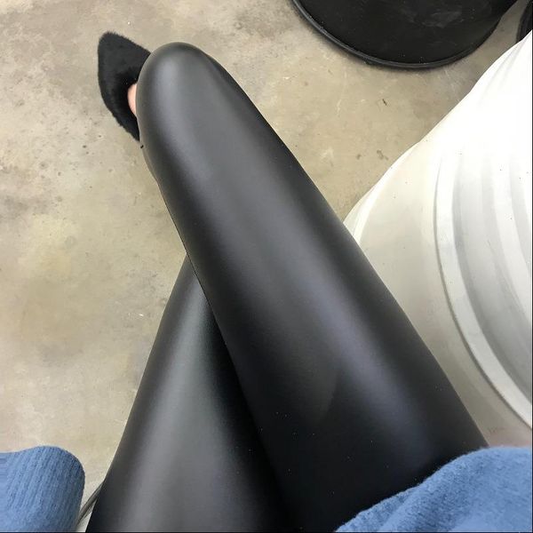 women spring pu leather pants high elastic waist leggings not crack slim leather leggings skinny fleece trousers women, Black
women spring pu leather pants high elastic waist leggings not crack slim leather leggings skinny fleece trousers women, Black